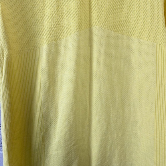 VRST Workout Active Shirt Yellow - Picture 3 of 9